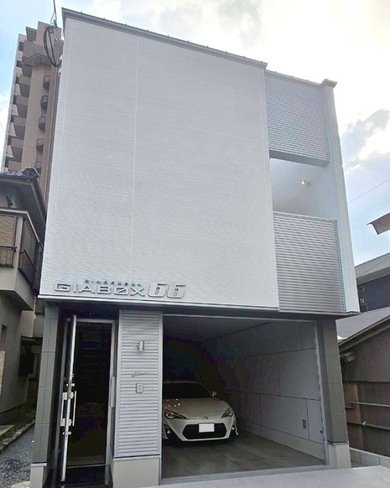 ガレージハウス外観