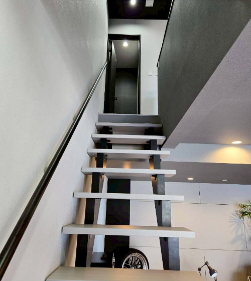 一般賃貸よりも自由に使えるスペースが多いガレージ